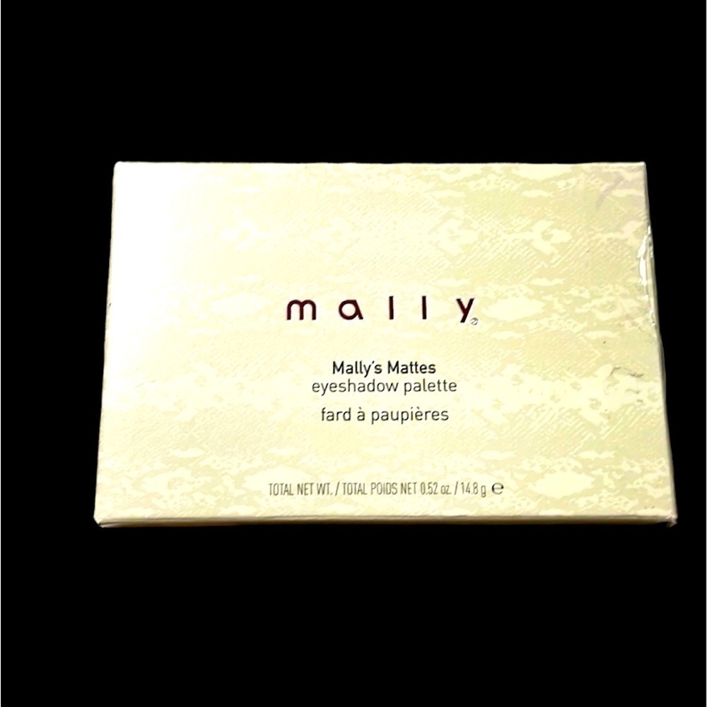 Mally’s eyeshadow palette